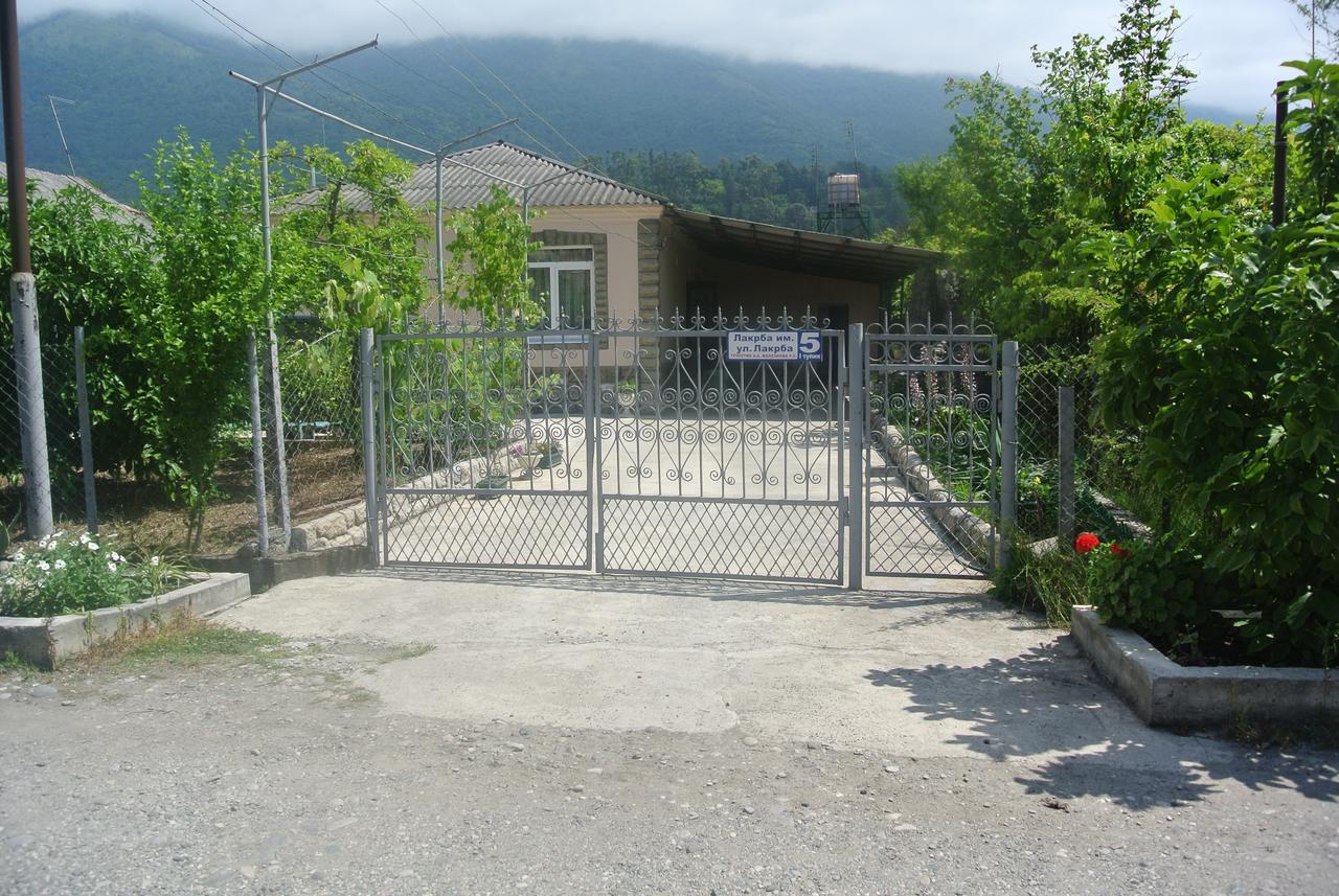 Tikhaya Gavan Guest House 加格拉 外观 照片