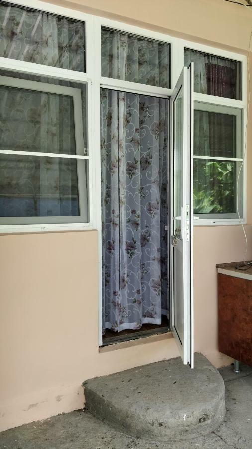 Tikhaya Gavan Guest House 加格拉 外观 照片