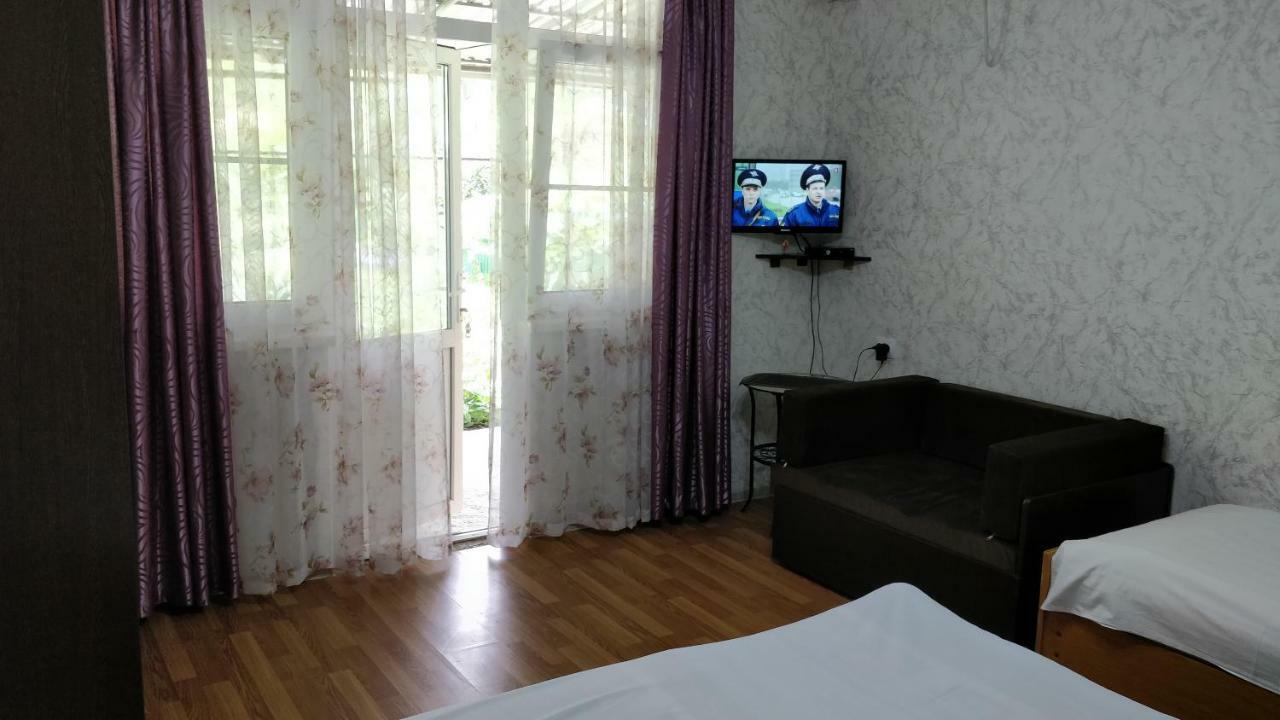 Tikhaya Gavan Guest House 加格拉 外观 照片